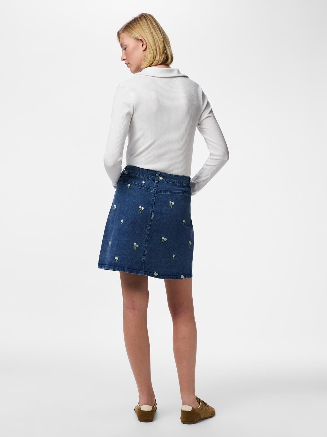 Pcflora Hw Short Denim Emb Skirt Noos