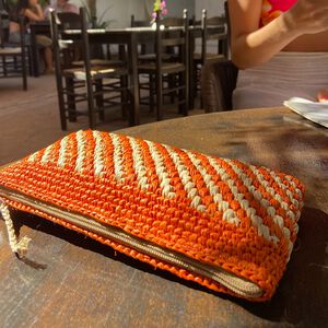 MIMOSE - CLUTCH - BRAIDED RAFFIA - H13 X W25 X D5 CM