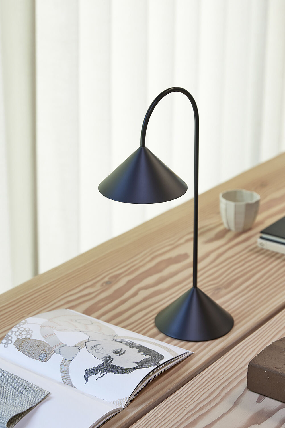 Grasp Portable Table Lamp H47