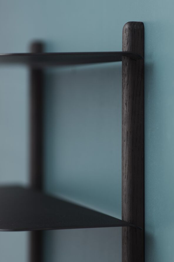 NIVO A Black Oak Black