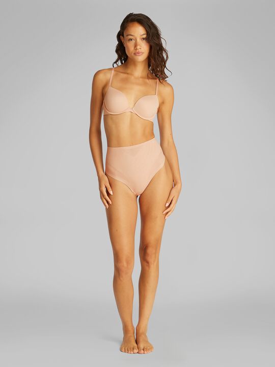 SCULPTED FIRM MESH THONG