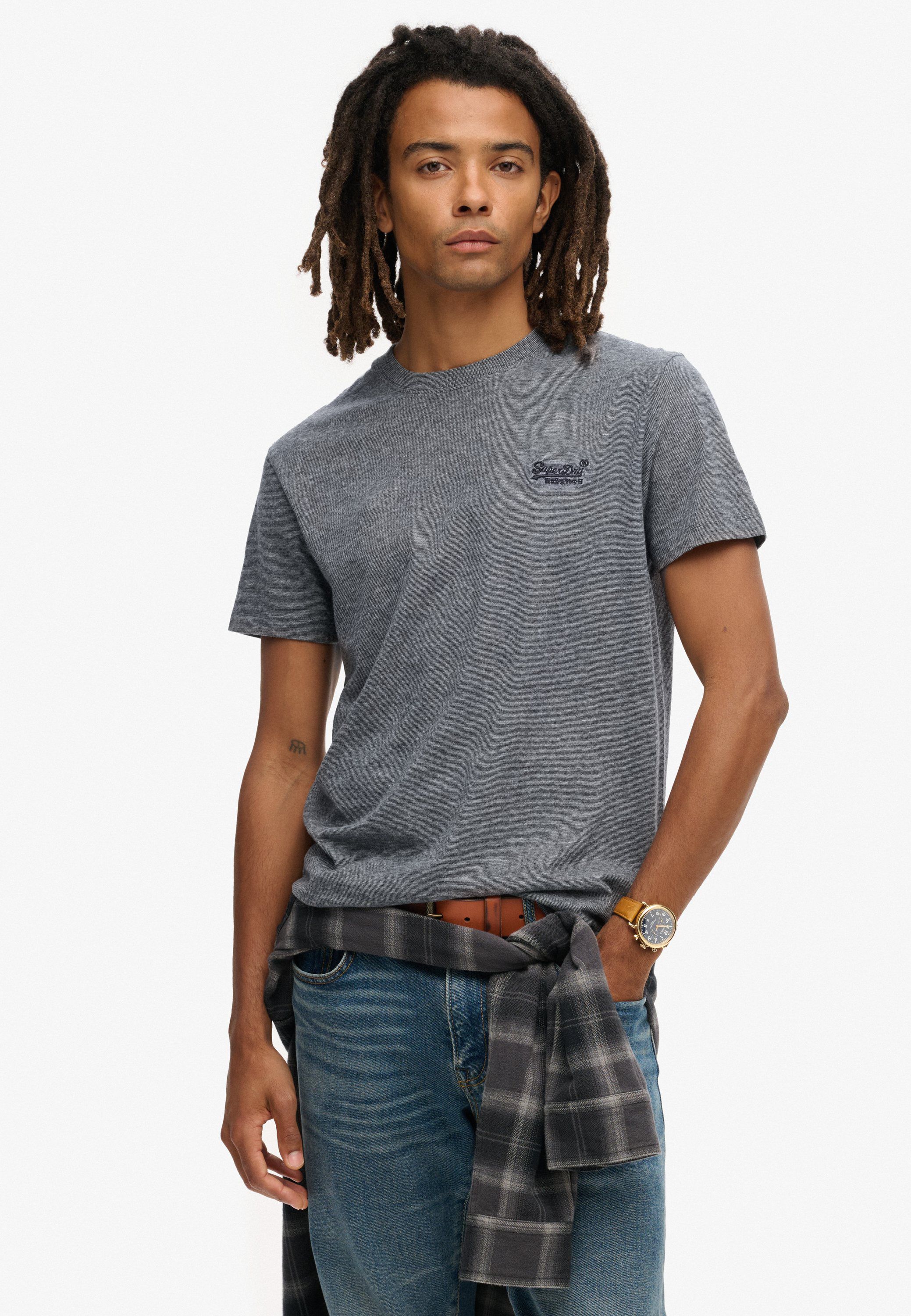 ESSENTIAL LOGO EMB TEE
