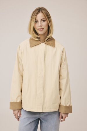 Emmy 4 coated jakke med fl&oslash;jlskanter - GRS