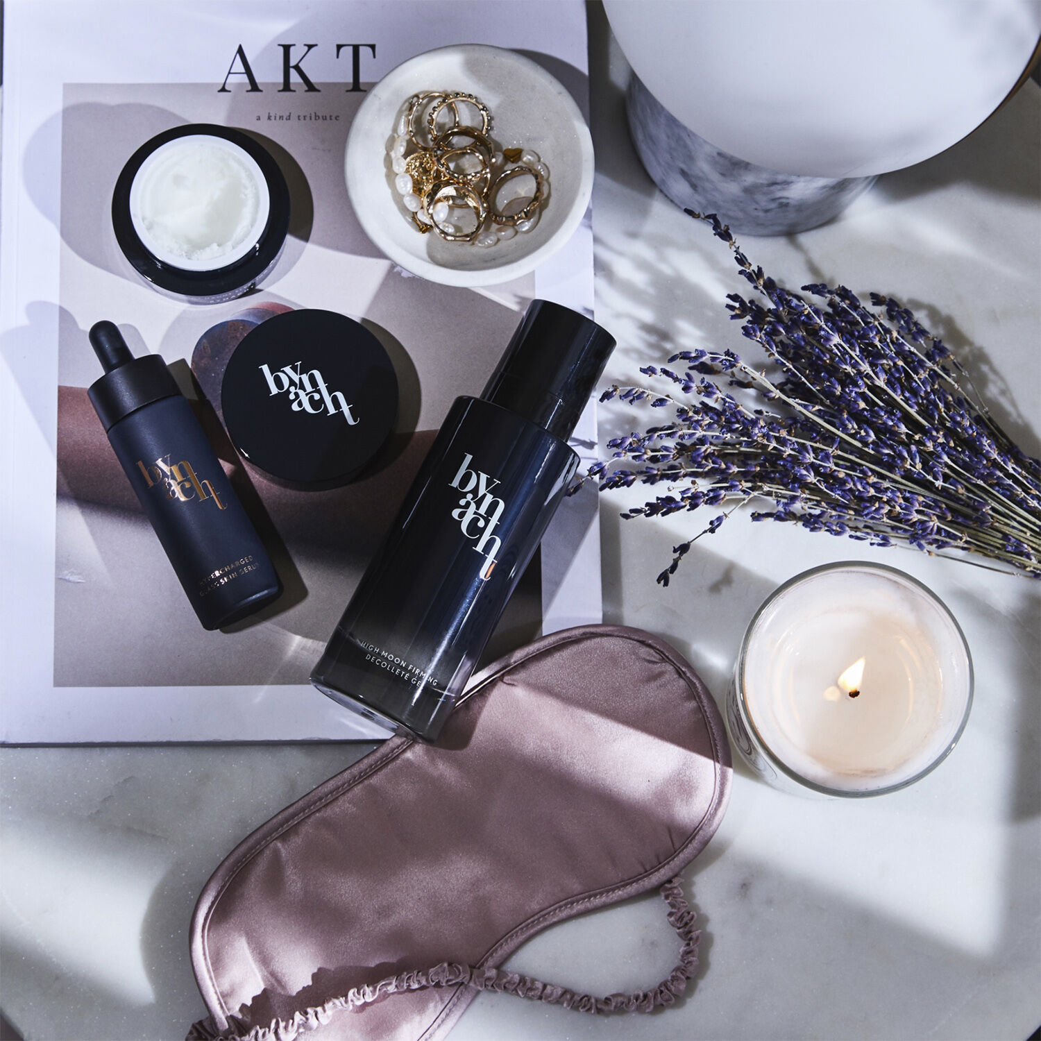 BY NACHT High Moon Firming Decollet&egrave; Gel