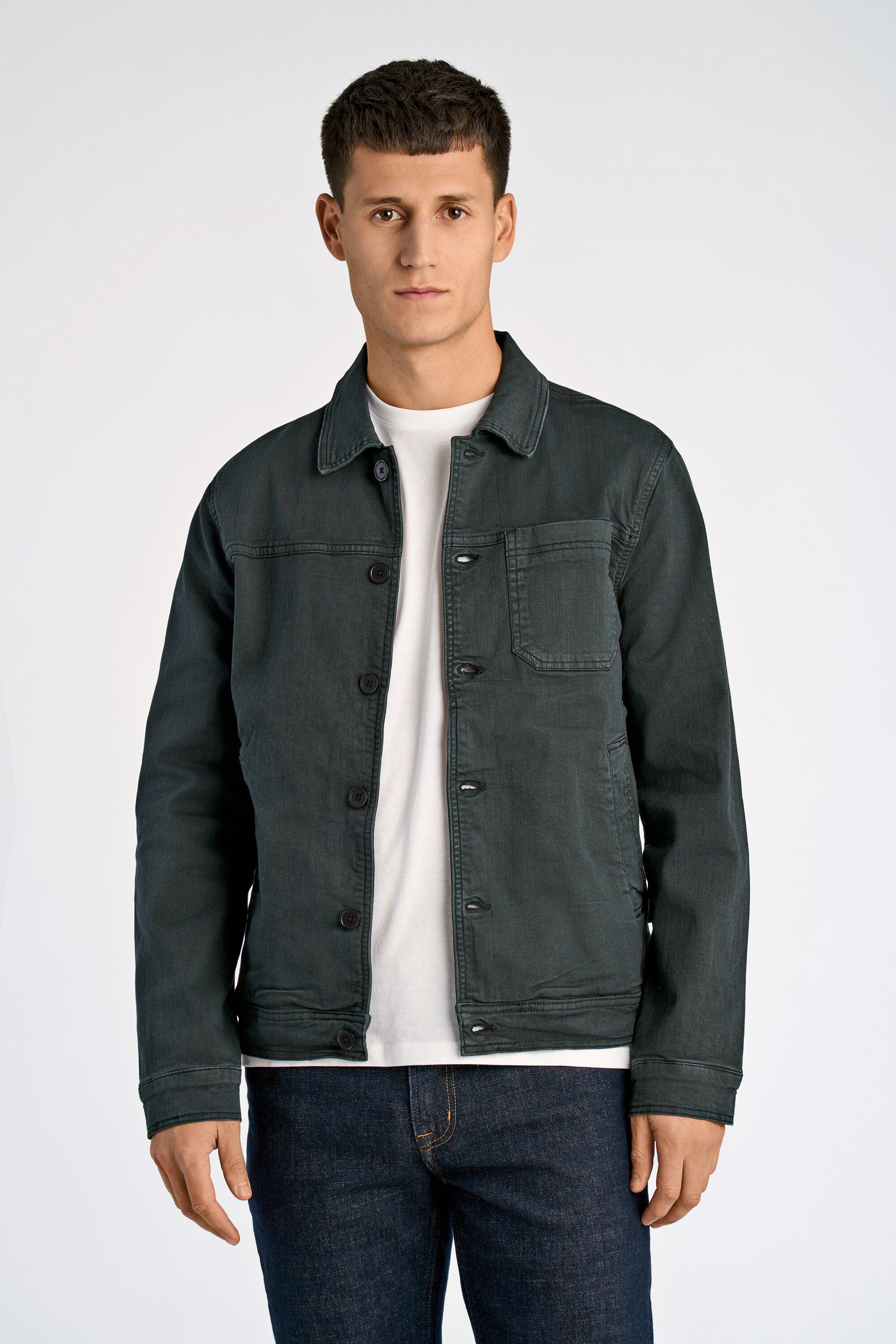 Cropped length overshirt