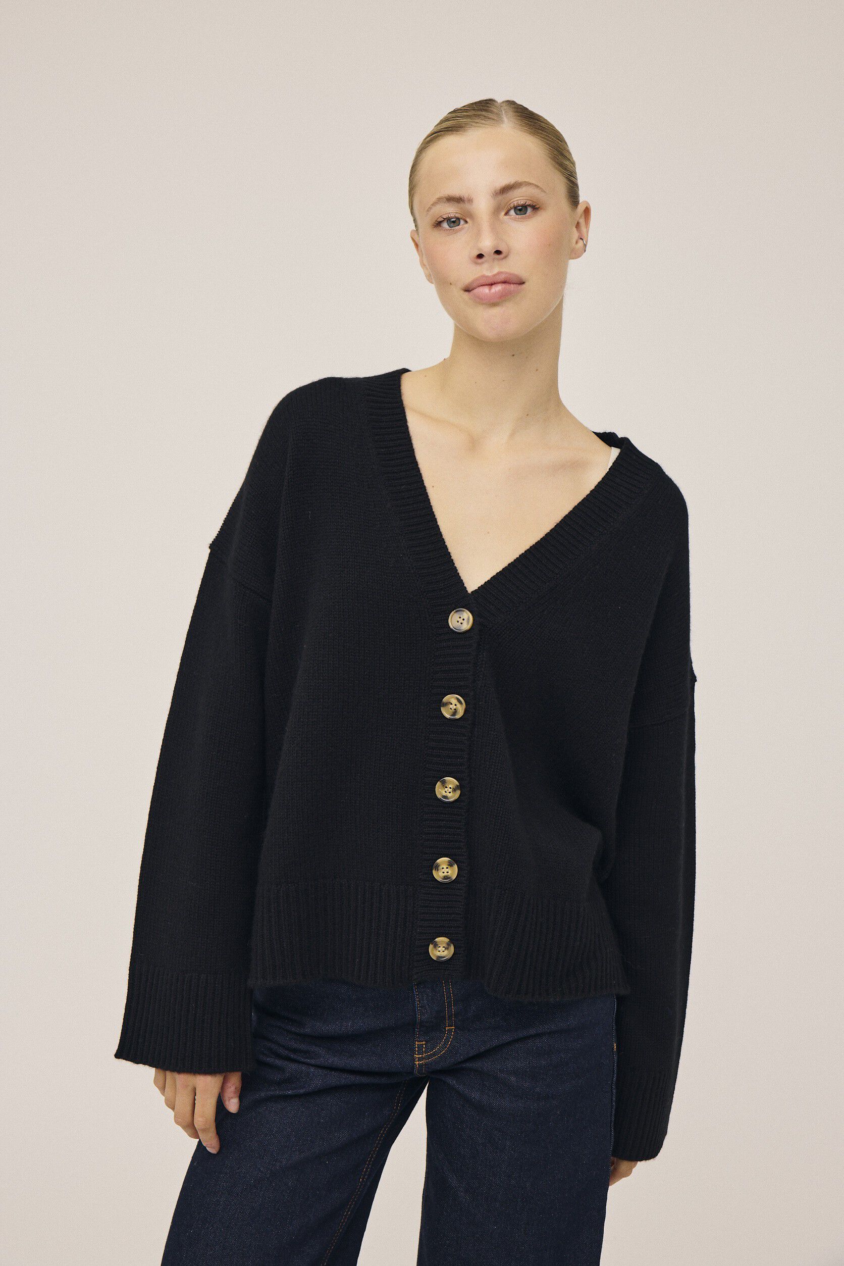 Classic 4 Cardigan - 100% Cashmere