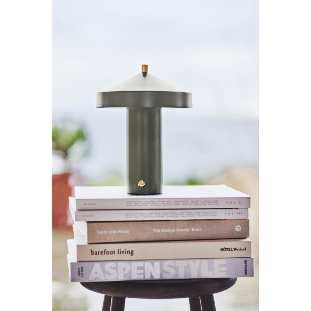 Hatto Portable Table Lamp