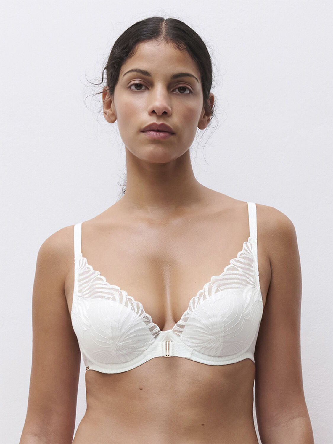 Legend T-shirt Plunge Bra