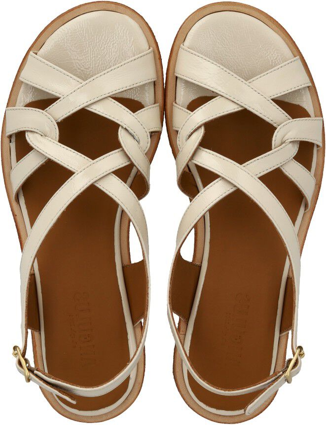 Sandal med remdetaljer