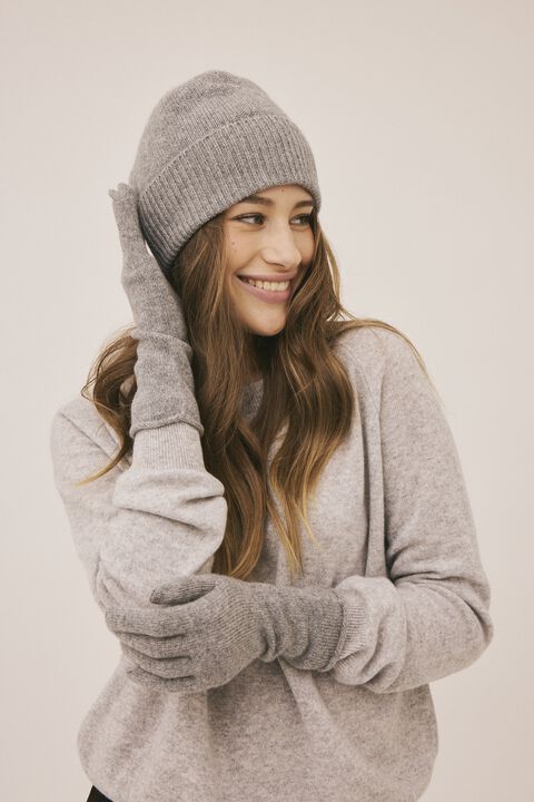 Karrie 16 - 100% Cashmere