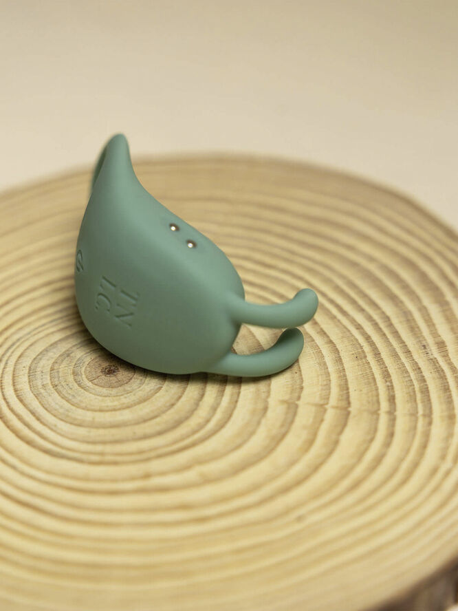 Cilantro Penis Vibrator