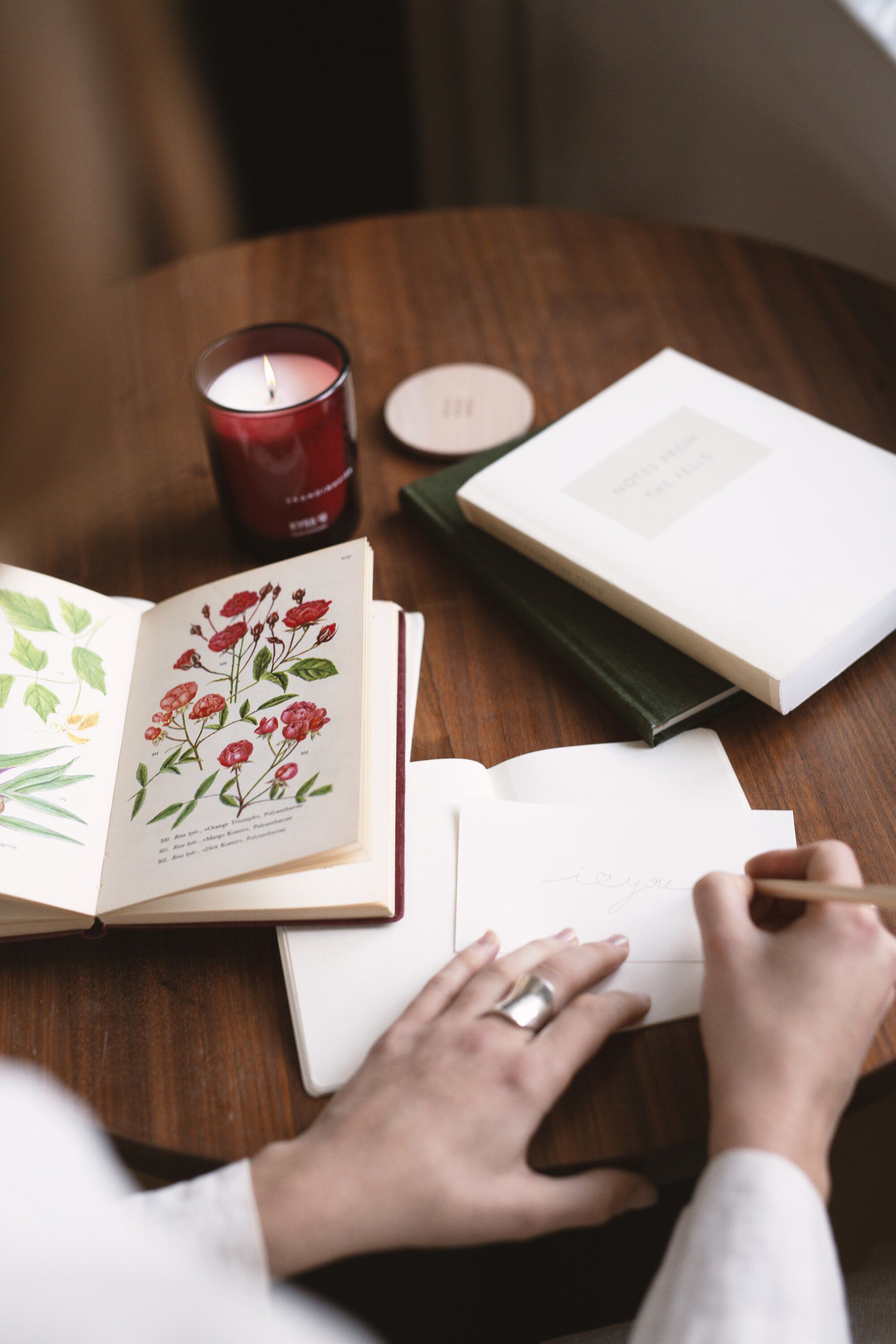 KYSS Scented Candle 200g