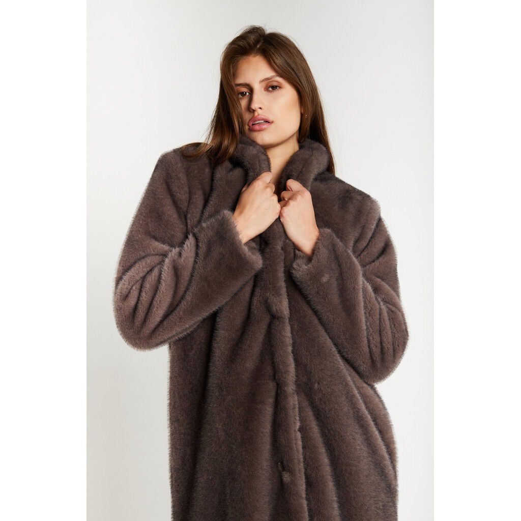 BalakaBBMeri Coat