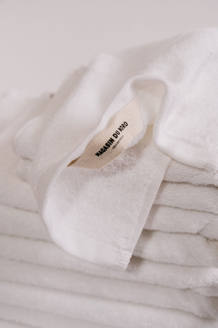 New frott&eacute; white h&aring;ndkl&aelig;de