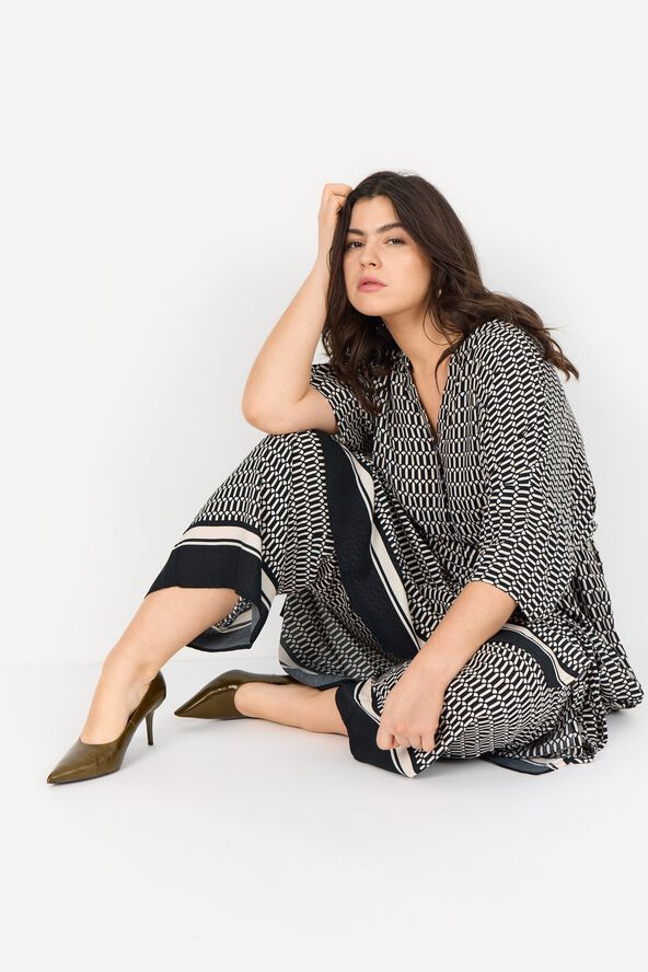 Curvy WA-NORA 4 Kjole Sort