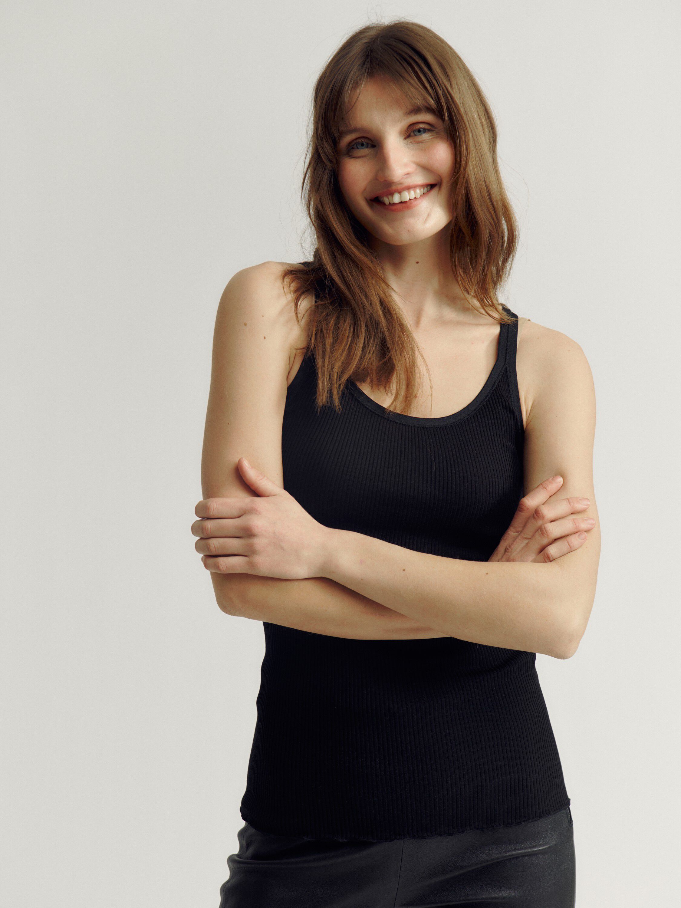 RWBelle Silk U-neck Strap Elastic Top