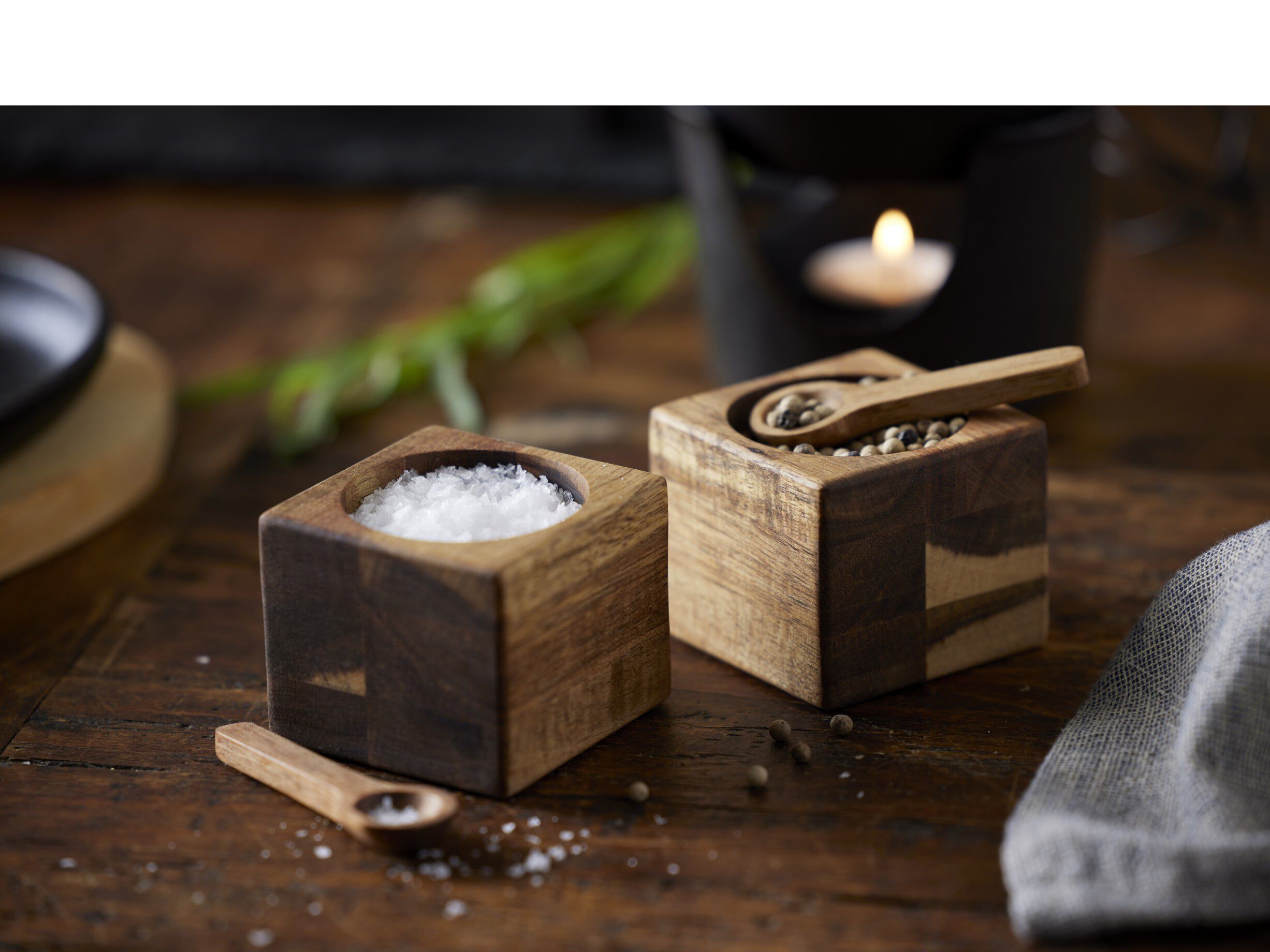 Minisk&aring;lsett 6 x 6 x 5 cm 2 stk. Akasietre