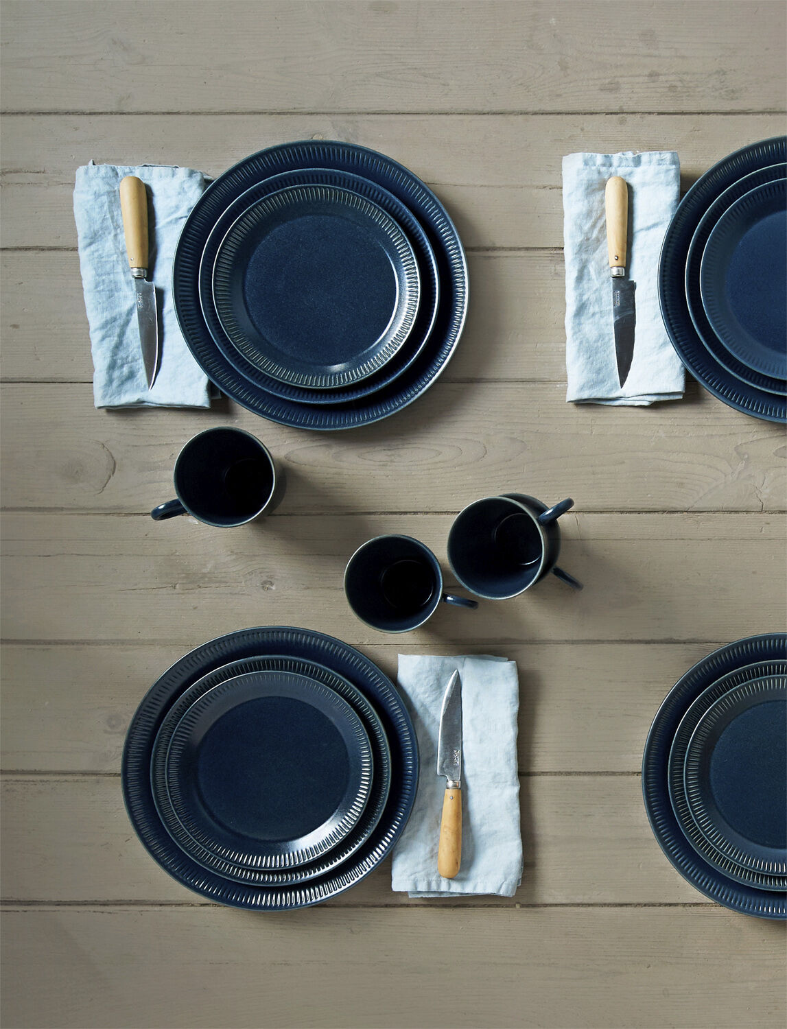 Krus, bl&aring;, H9 cm