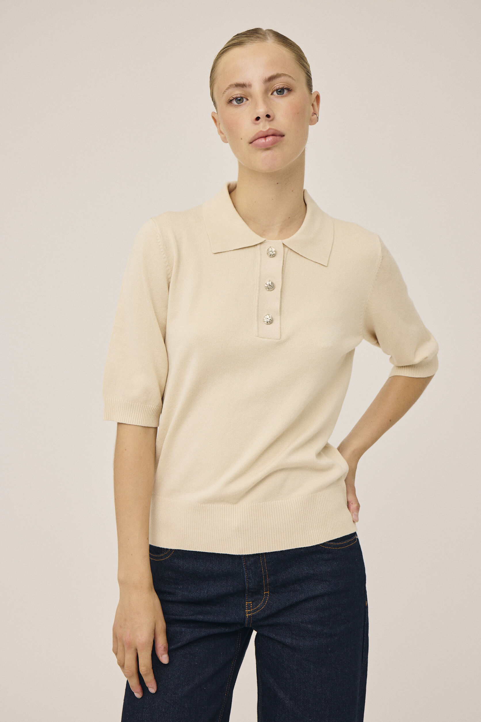 Frigga 11 Kort&aelig;rmede strik polo - Viscose LENZINGECOVERO