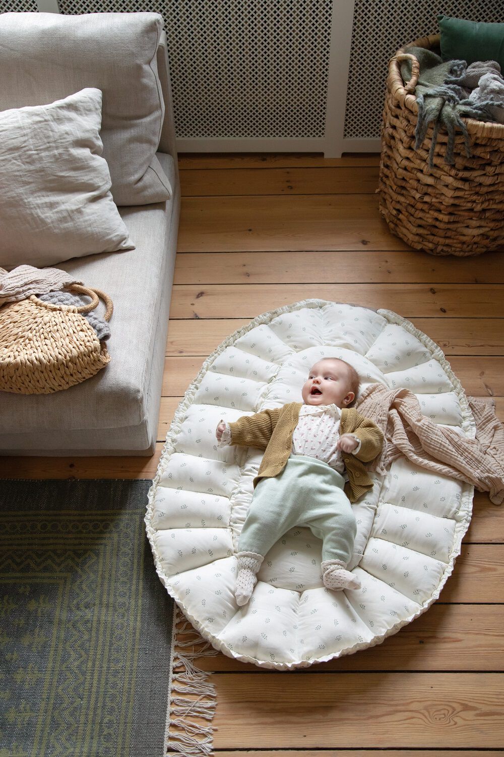 Sebra 3-i-1 Babynest, Sophora Leaves