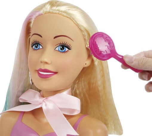 JUDITH LEGEMAKE-UP HOVED