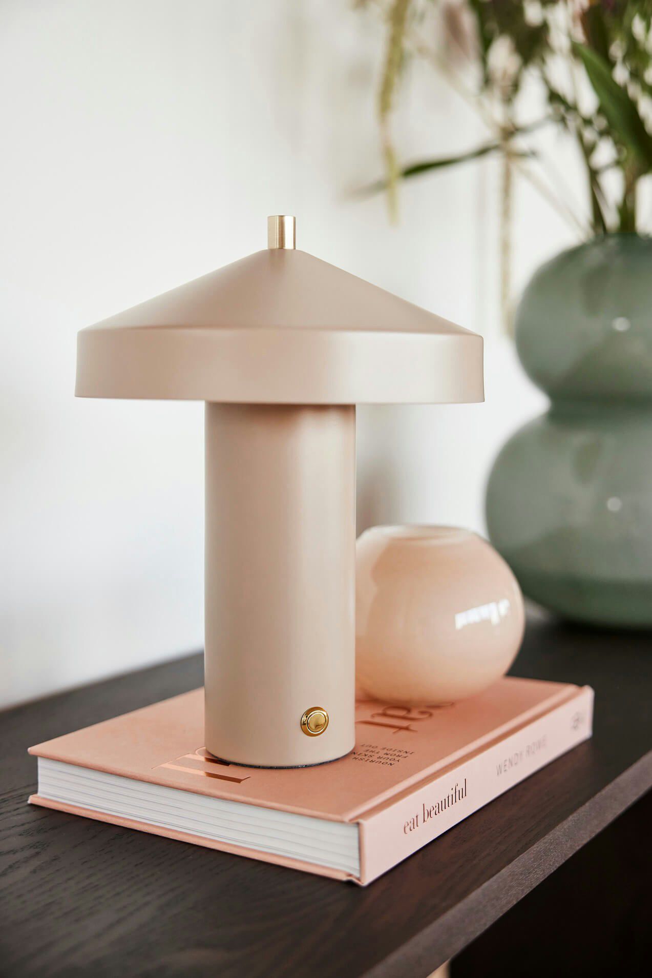 Hatto Portable Table Lamp