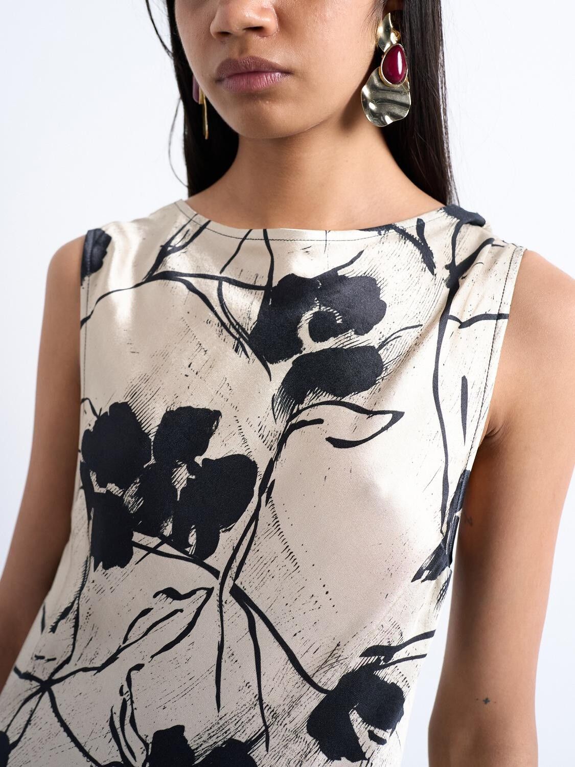 Tsmaureen Sl Round Neck Midi Dress Wvn