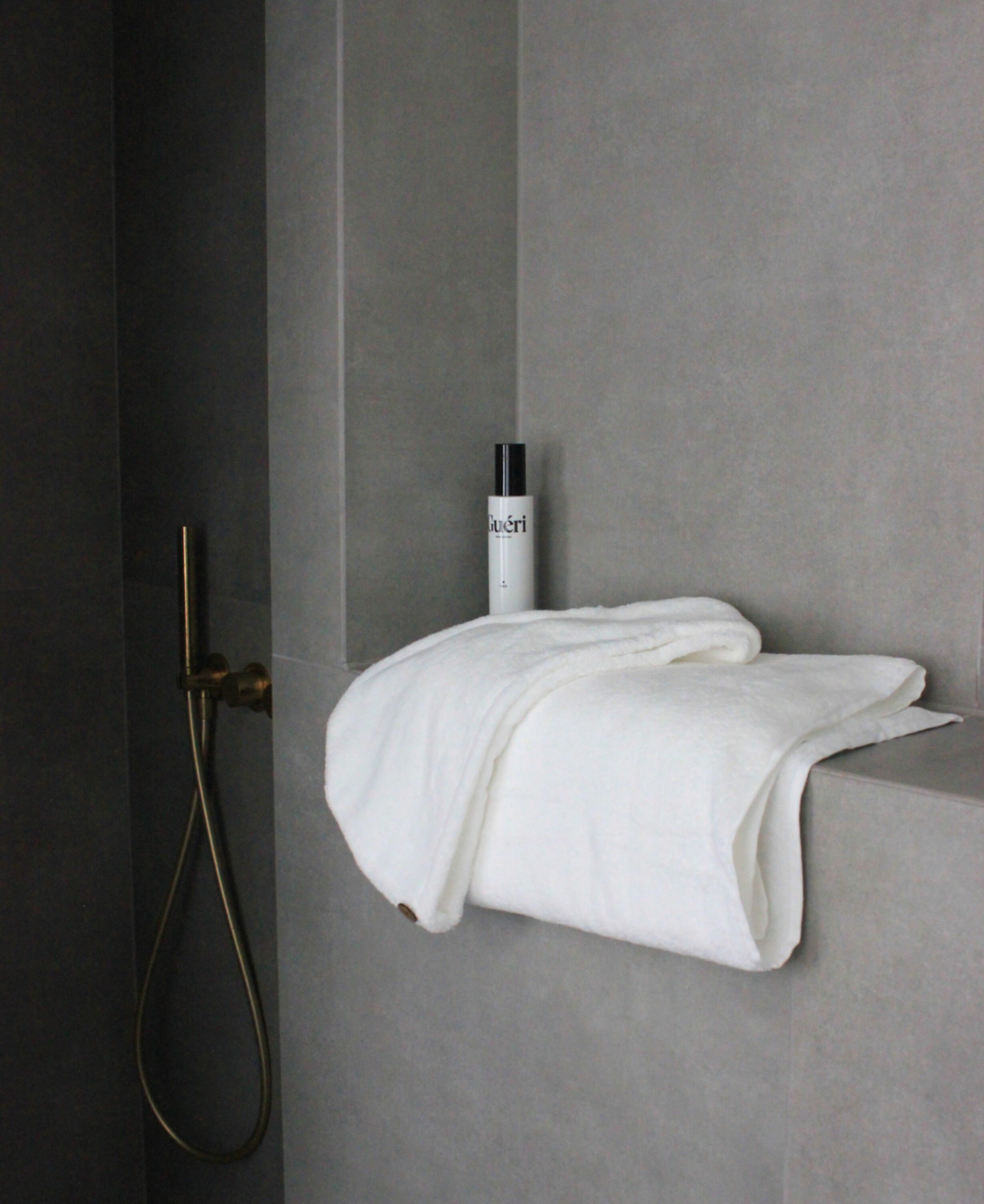 HAIR REPAIR Gentle Nourishing Shampoo