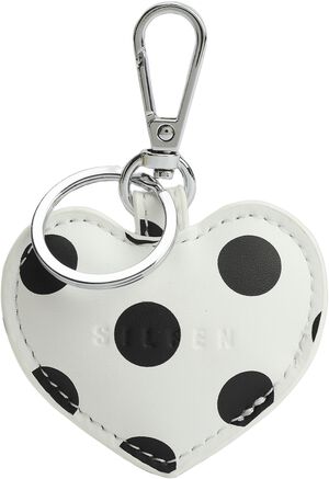 Heart charm