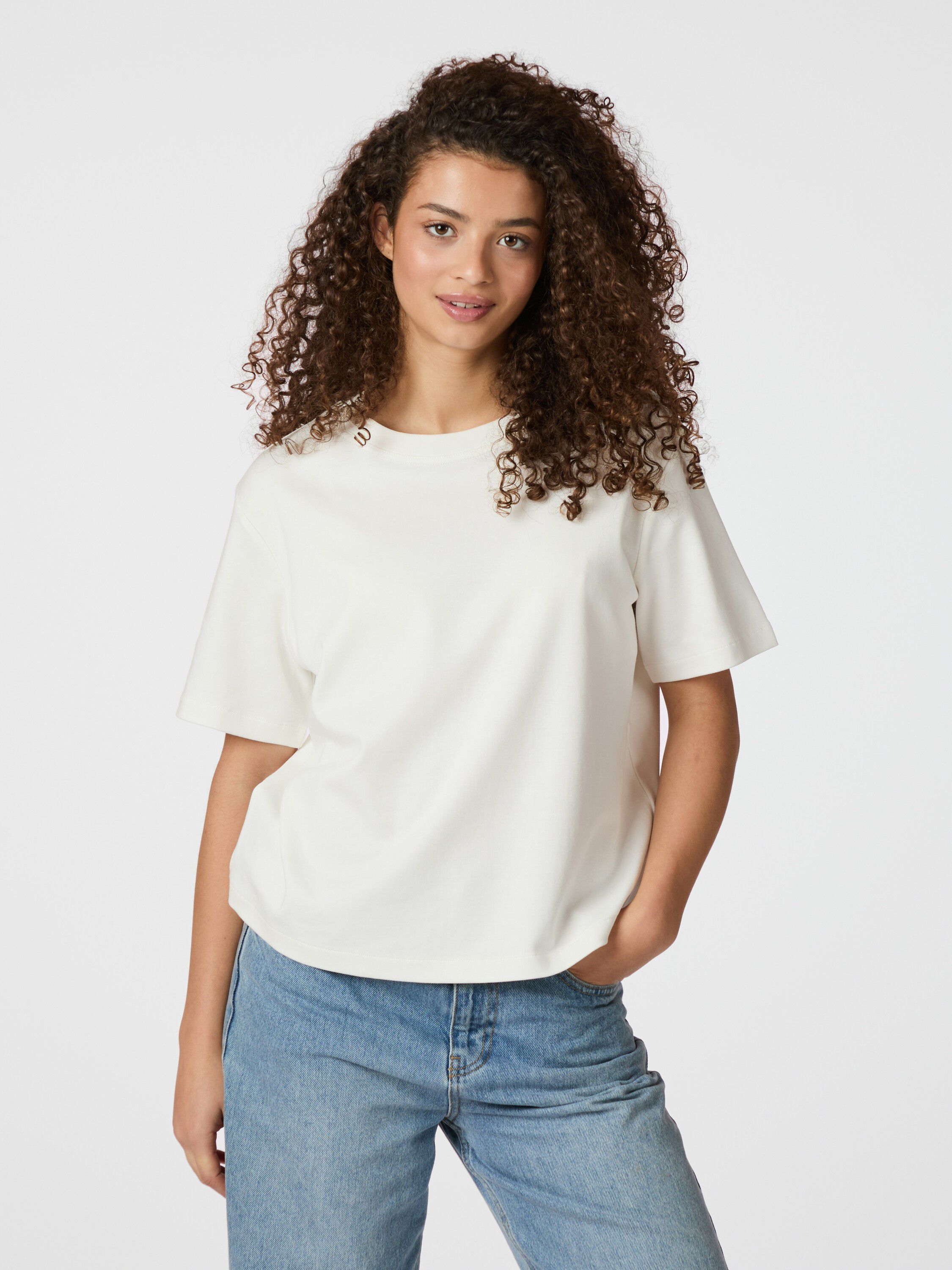 Malin Solid Tee