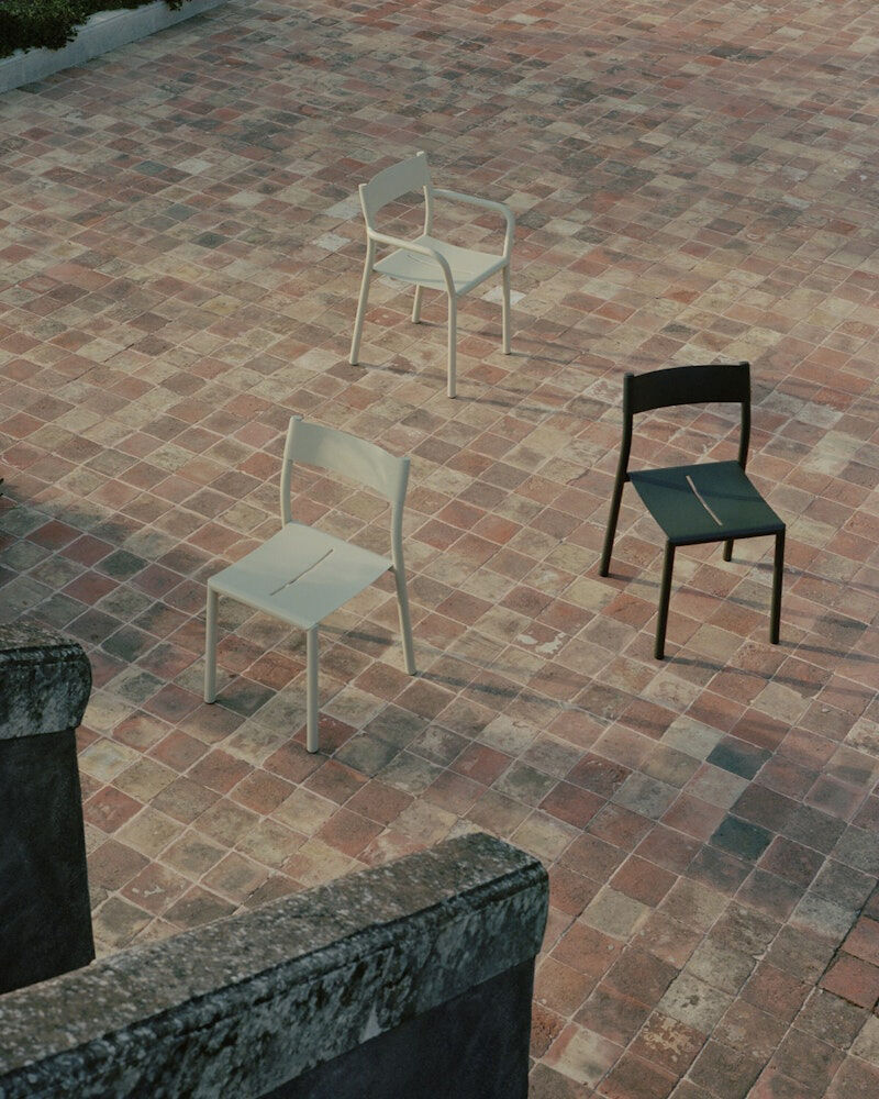 May Chair, Outdoor, Steel, Light Grey