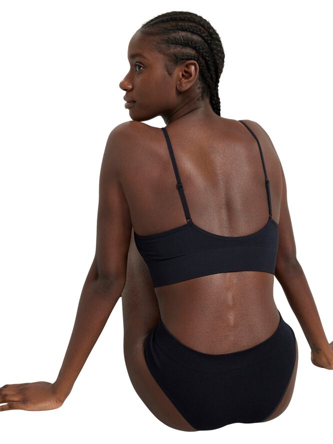 Myk ribbet bh uten sømmer med v-ringning