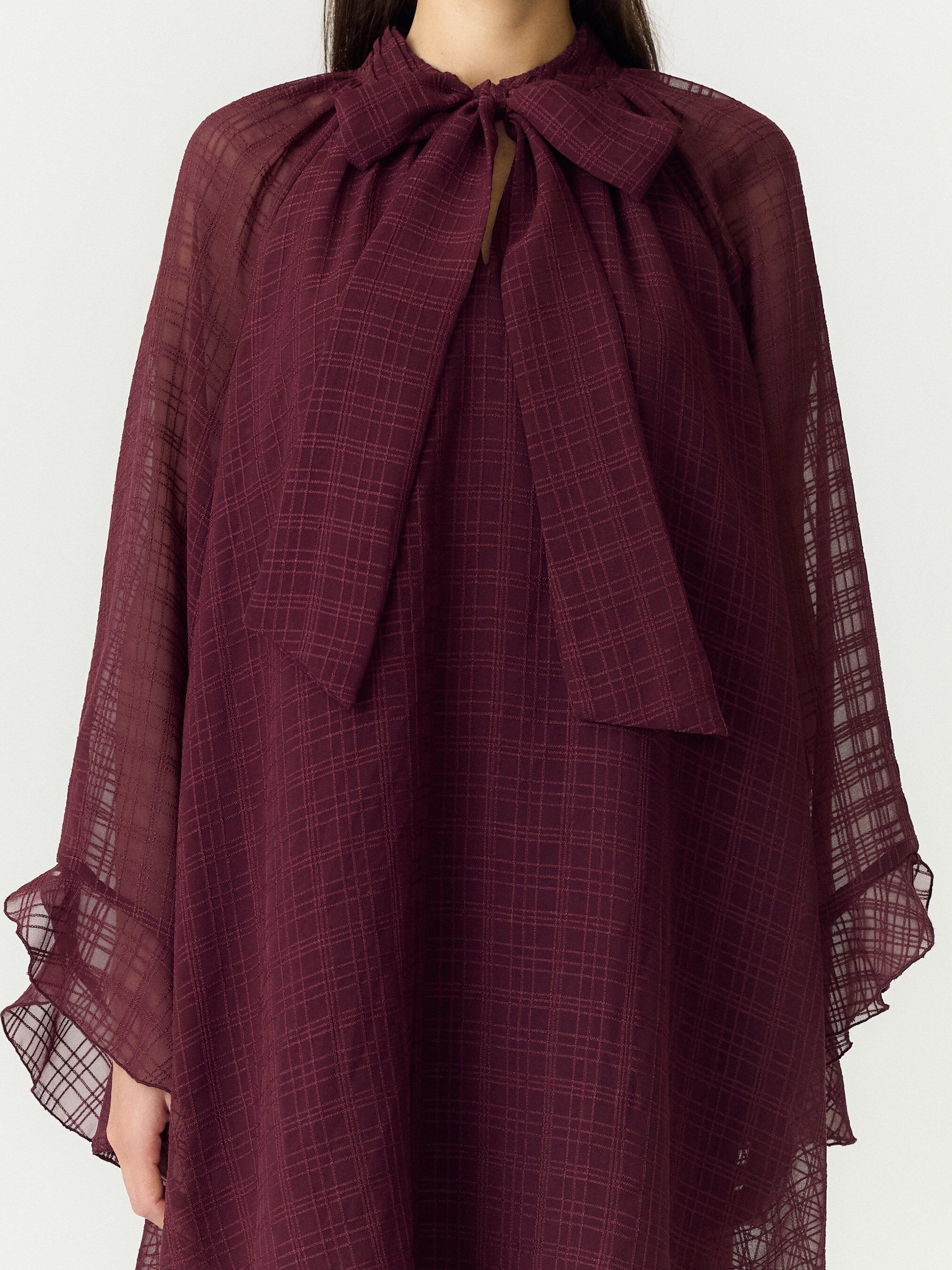 Yasliana Ls Tie Neck Dress S.