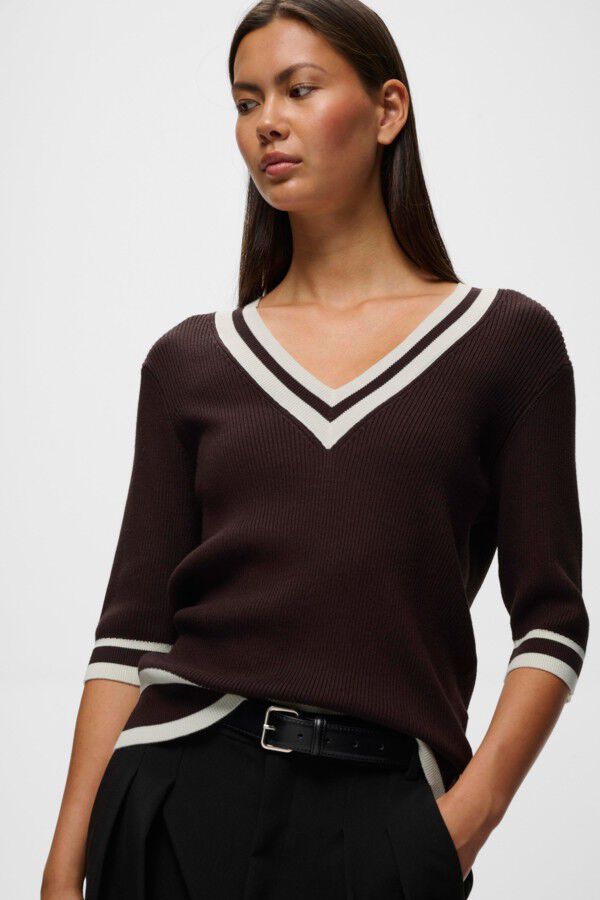 LeenahIW V-Neck Blouse
