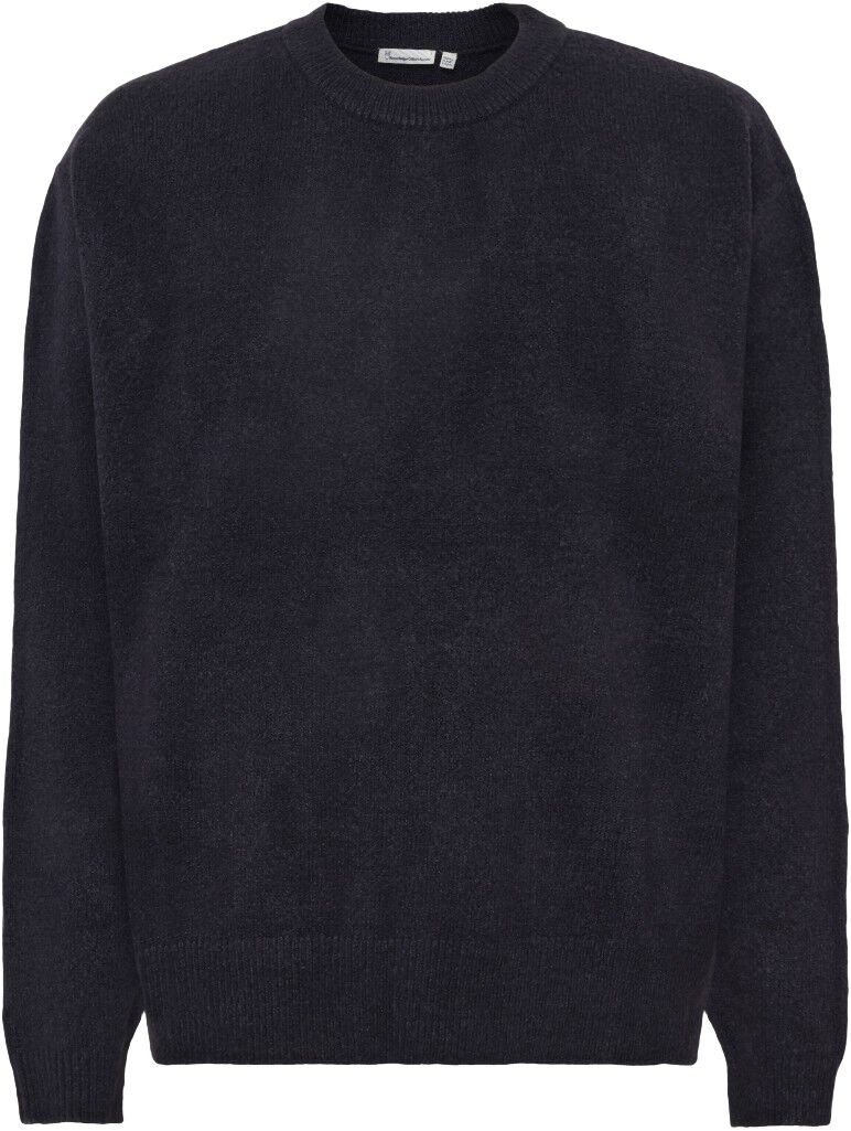Souffl&eacute; yarn sweater