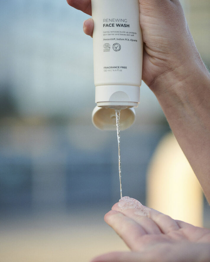 Renewing Face Wash Fragrance Free