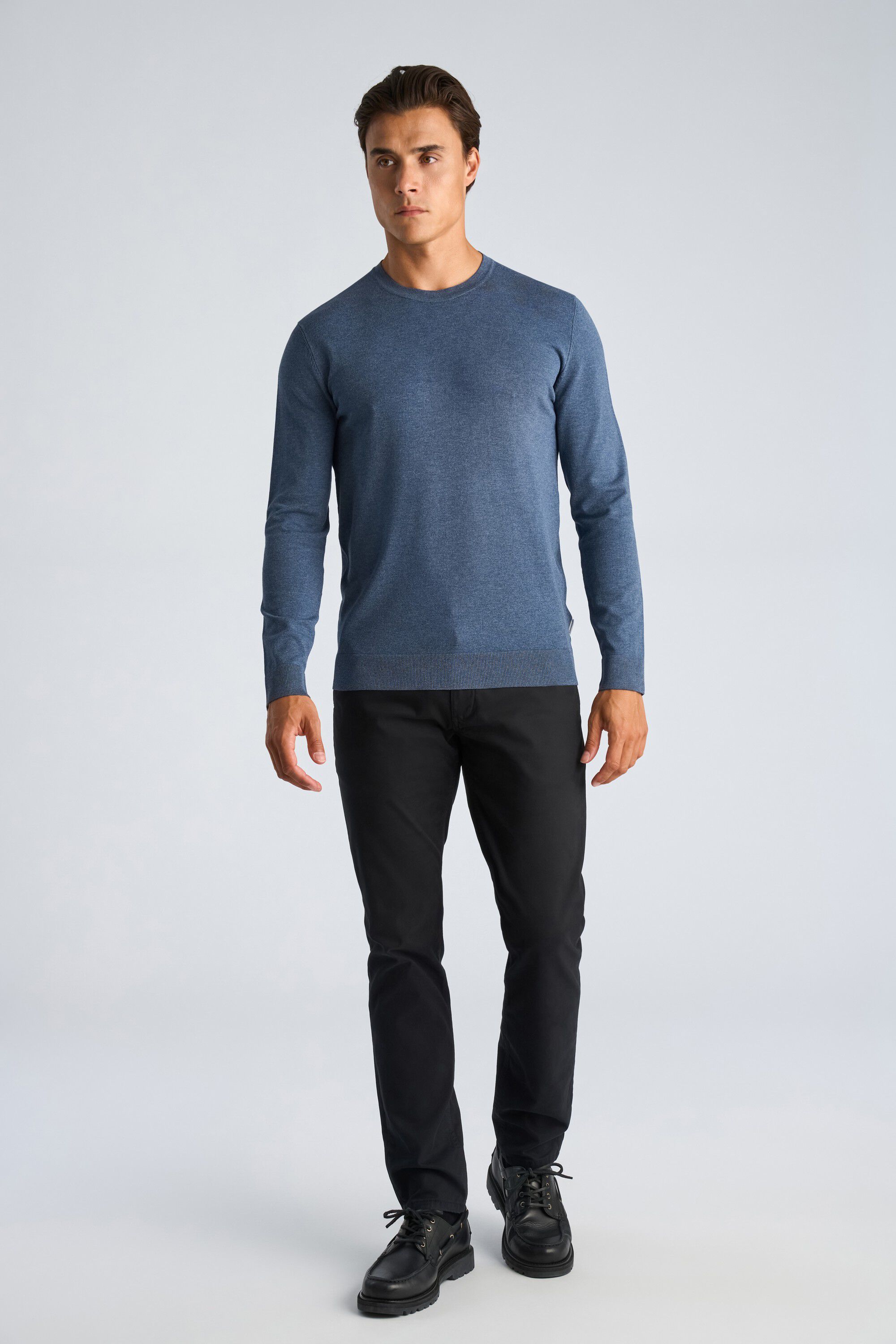 Soft viscose blend o-neck knit