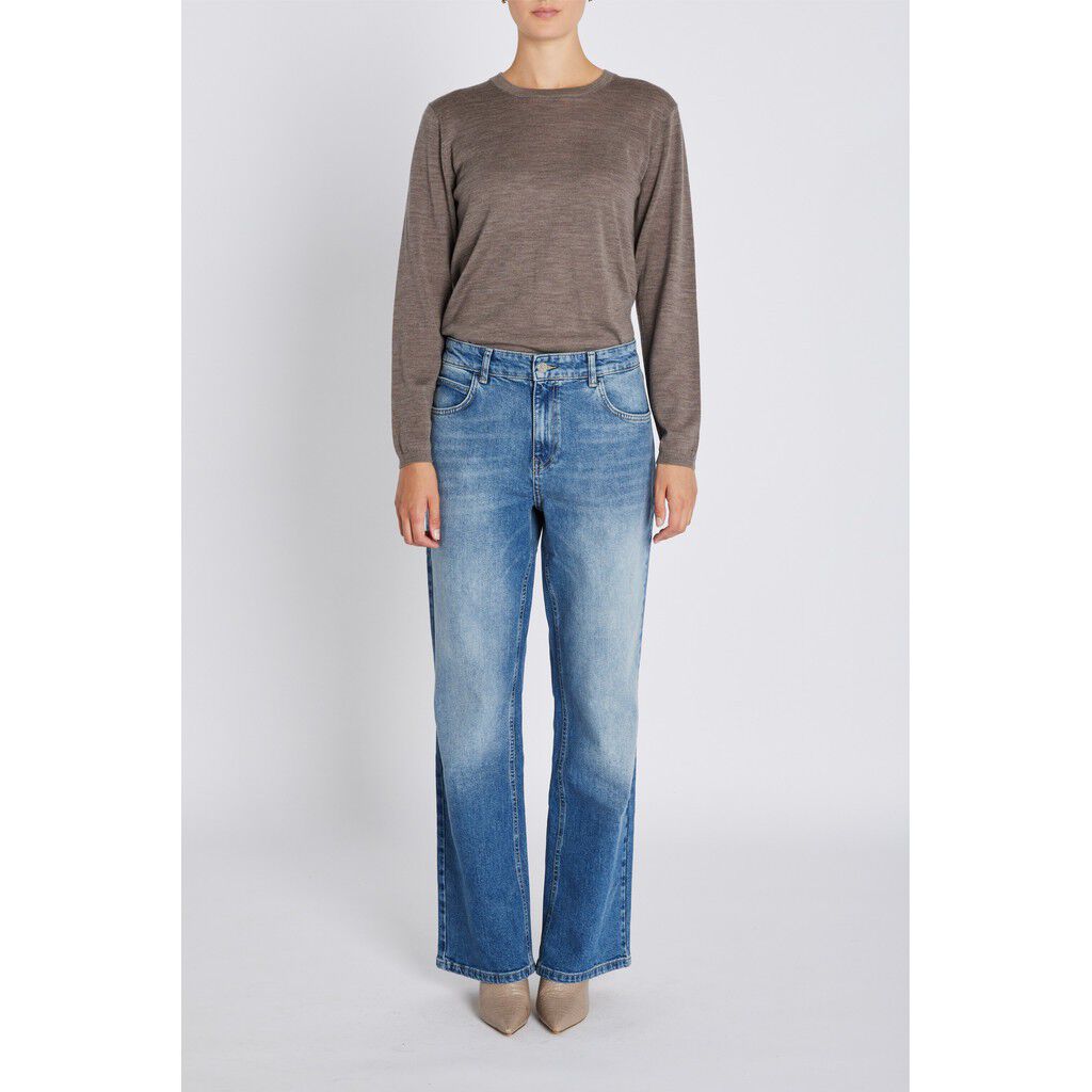 CharleneBBRound Neck knit