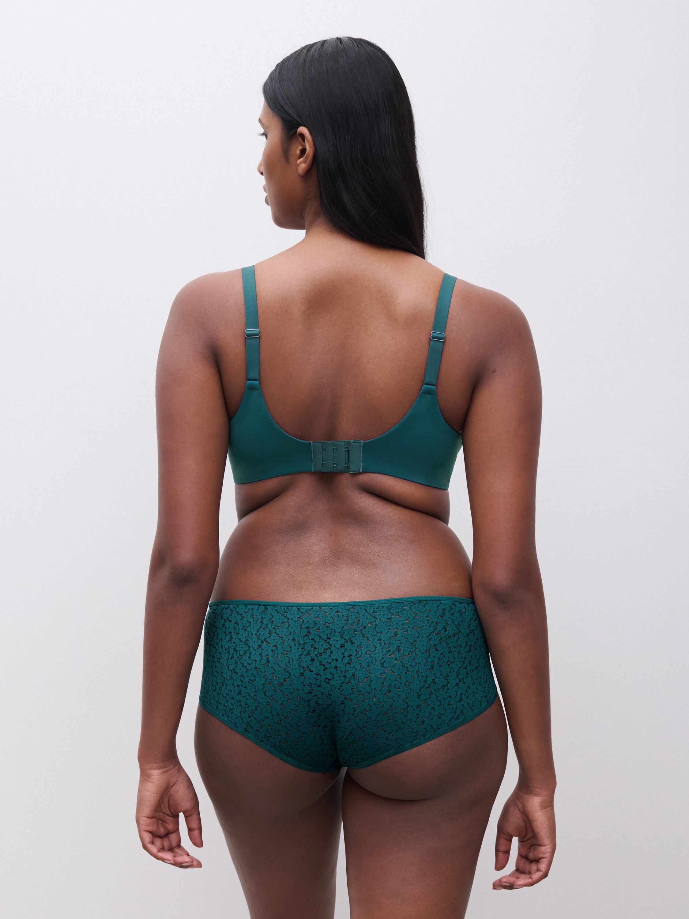 Norah Covering molded bra