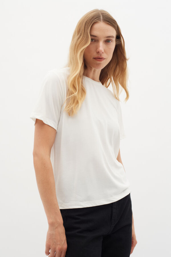 LilianaIW Base Tee