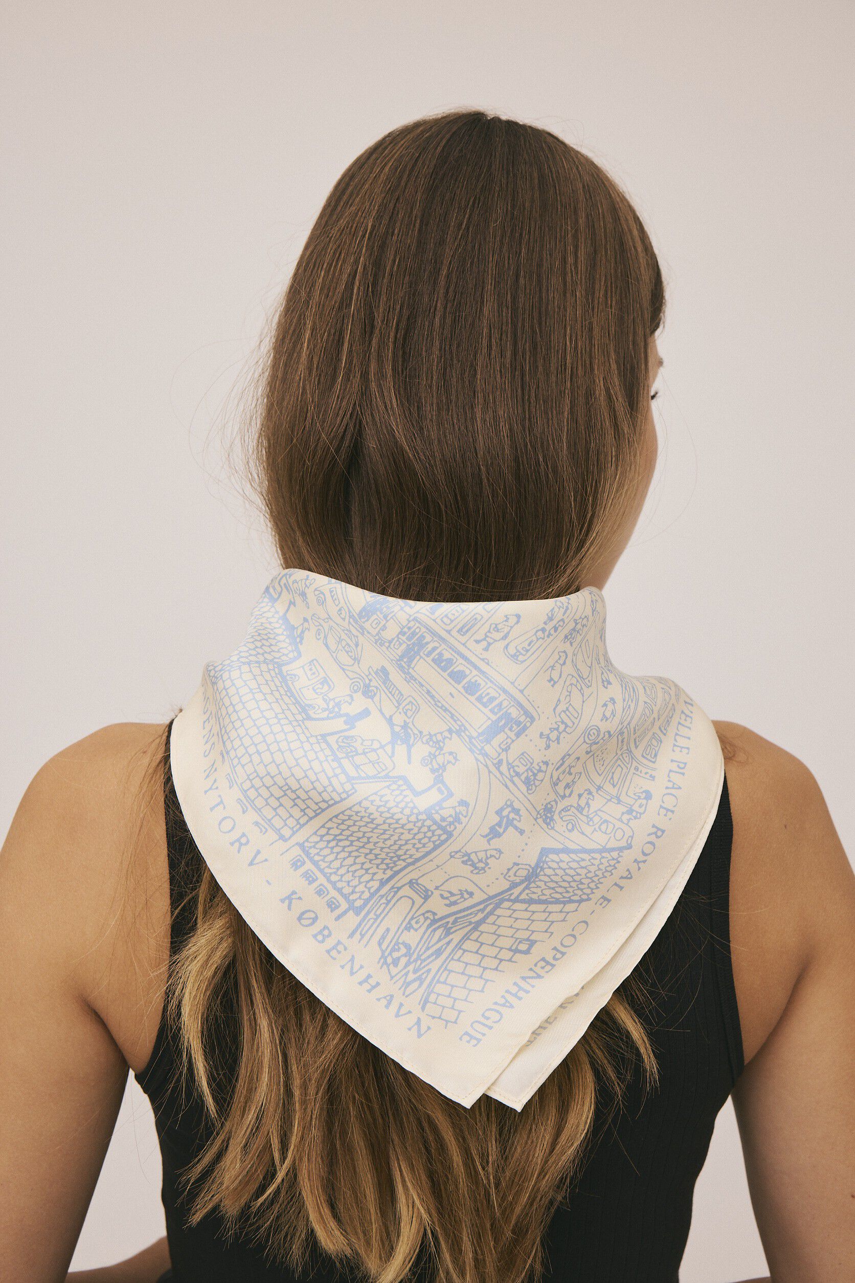 Magasin Iconic Scarf 83x83cm