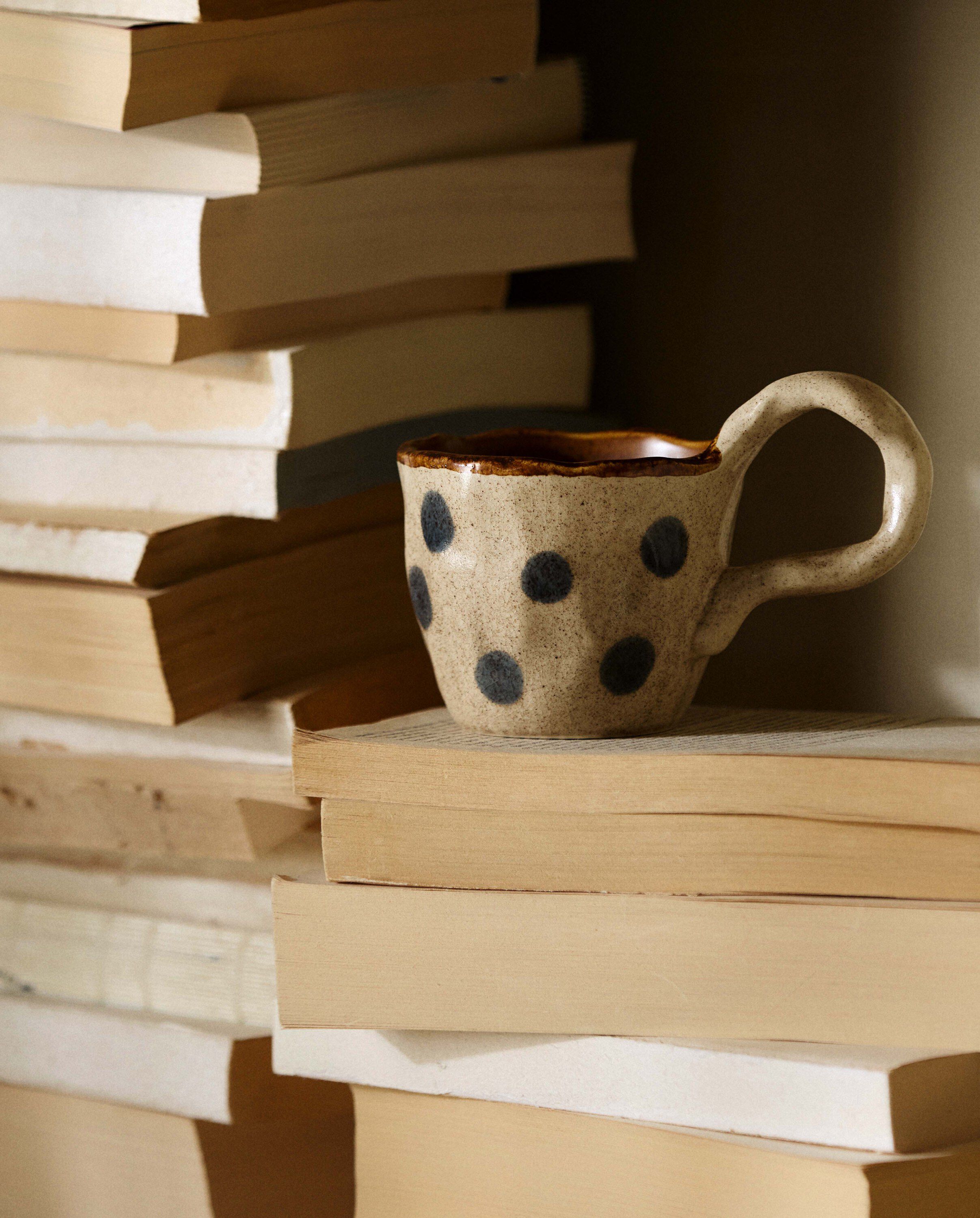 Atelier FORMA - BAYA cup w. handle