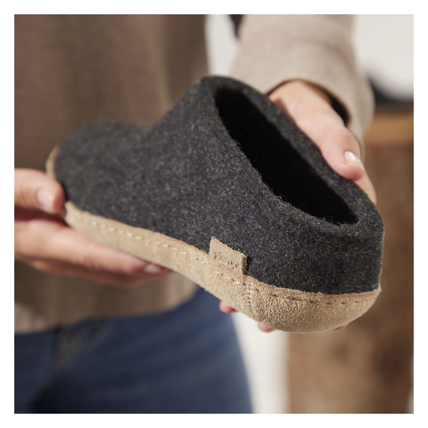 Glerups T&oslash;ffel med skinds&aring;l