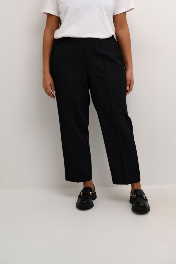 KCsakira Cropped Pants