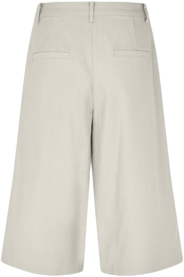 Toremd long shorts