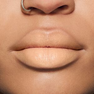 MAC PRO LIP ERASE-LIGHT 15ML/. 48OZ