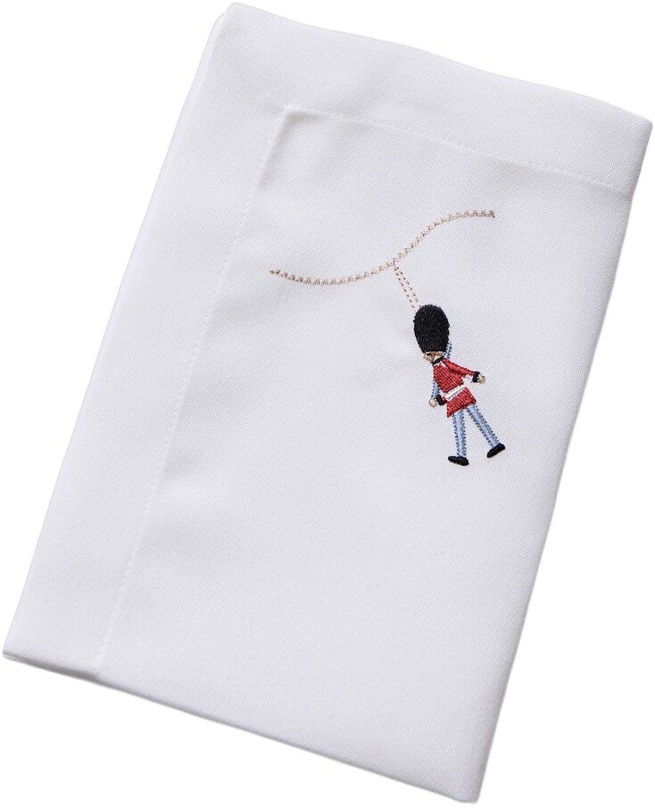 Stofserviet med Broderet Garder