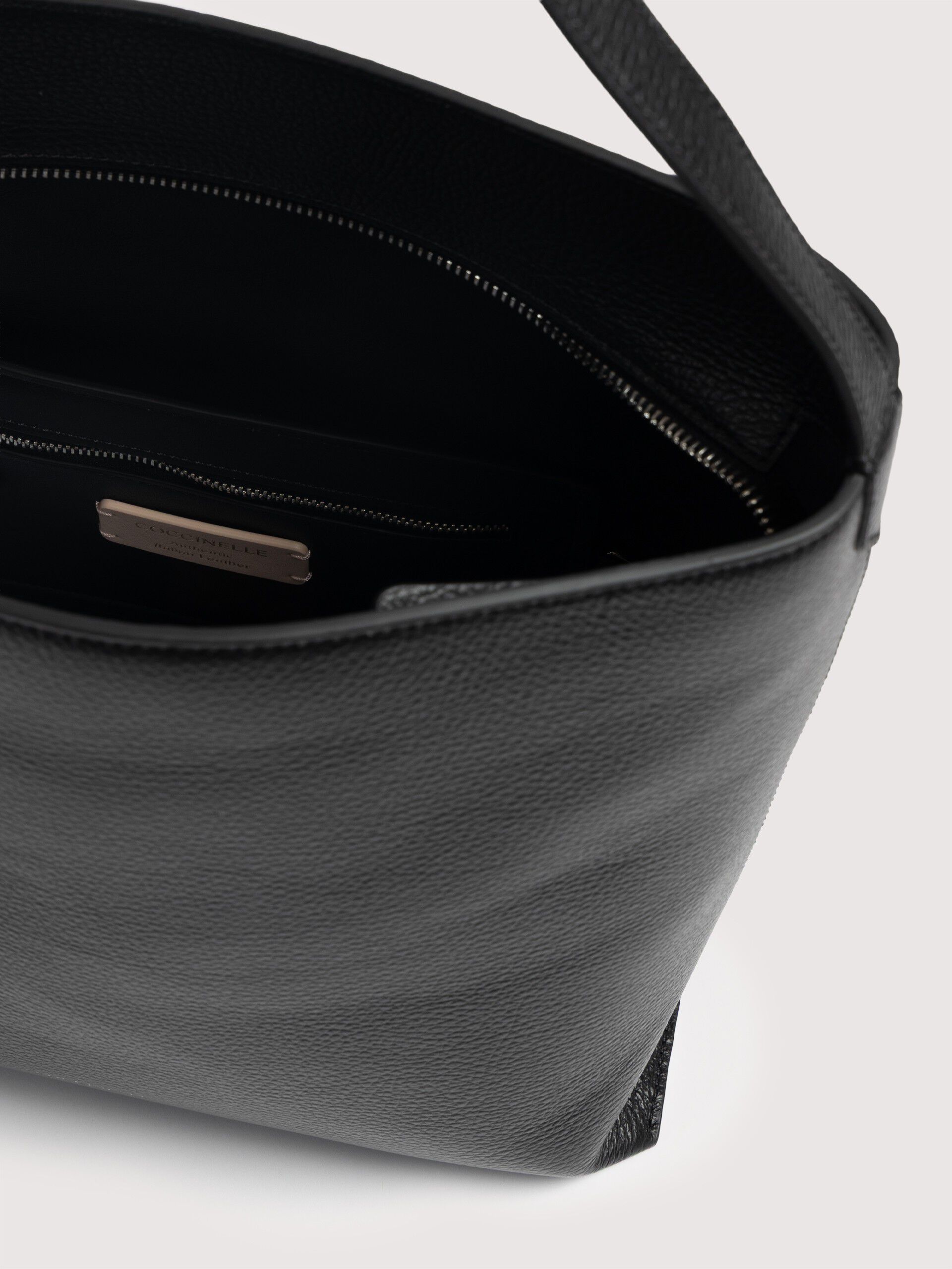 COCCINELLE C-ME LOCK