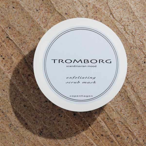 Exfoliating Scrub Mask
