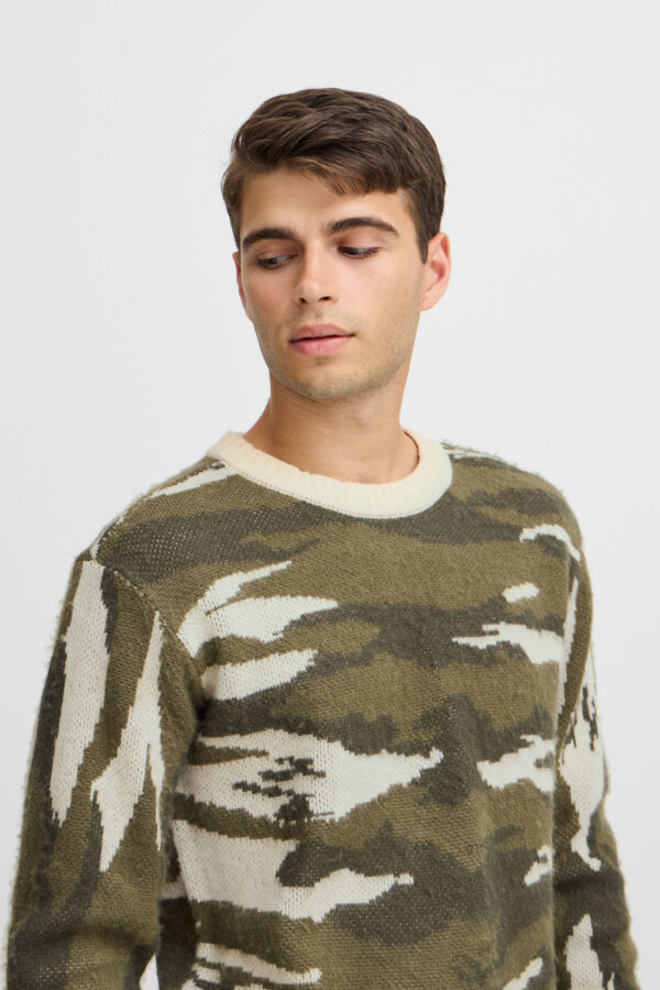 CFKLAES camo knit